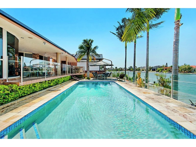 74 EDINBURGH ROAD, Benowa Waters QLD 4217