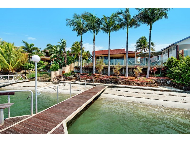 74 EDINBURGH ROAD, Benowa Waters QLD 4217