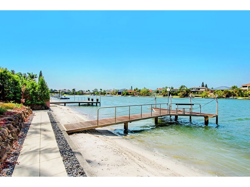 74 EDINBURGH ROAD, Benowa Waters QLD 4217