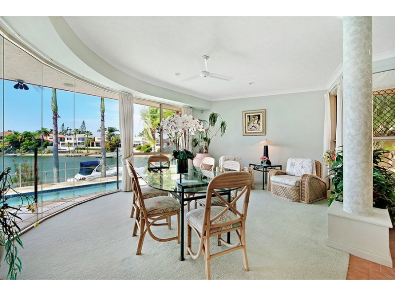 74 EDINBURGH ROAD, Benowa Waters QLD 4217