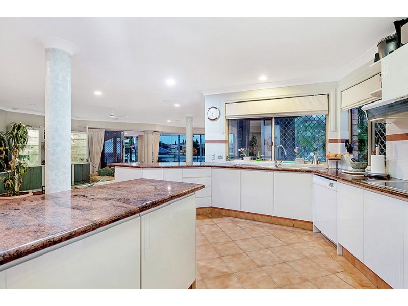 74 EDINBURGH ROAD, Benowa Waters QLD 4217