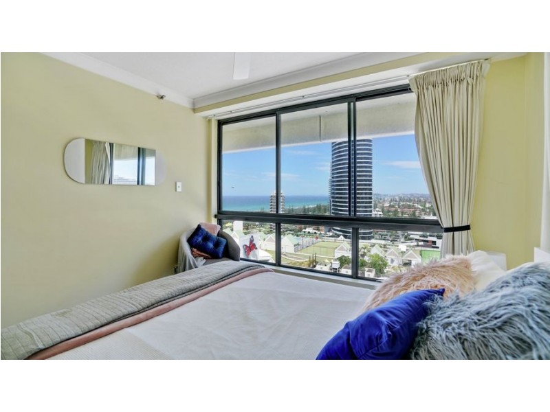 171/15 Victoria Avenue, Broadbeach QLD 4218