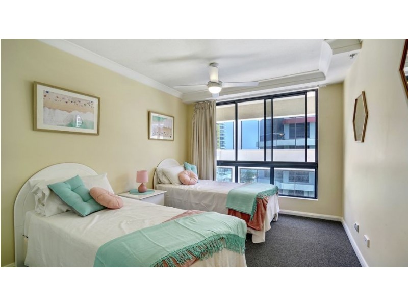 171/15 Victoria Avenue, Broadbeach QLD 4218