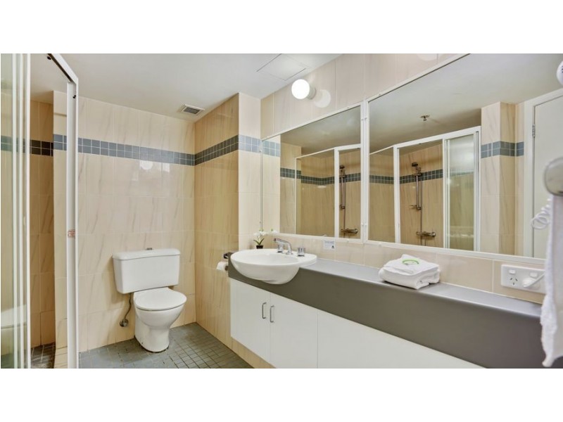 171/15 Victoria Avenue, Broadbeach QLD 4218