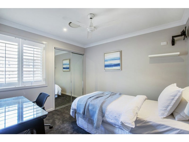 18 Antonson Crescent, Mudgeeraba QLD 4213
