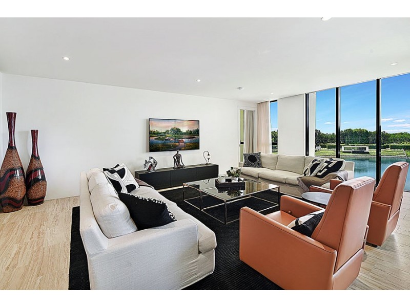 502 E/1 Marina Drive, Benowa QLD 4217