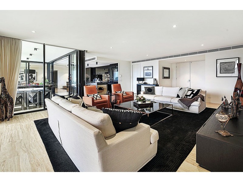 502 E/1 Marina Drive, Benowa QLD 4217