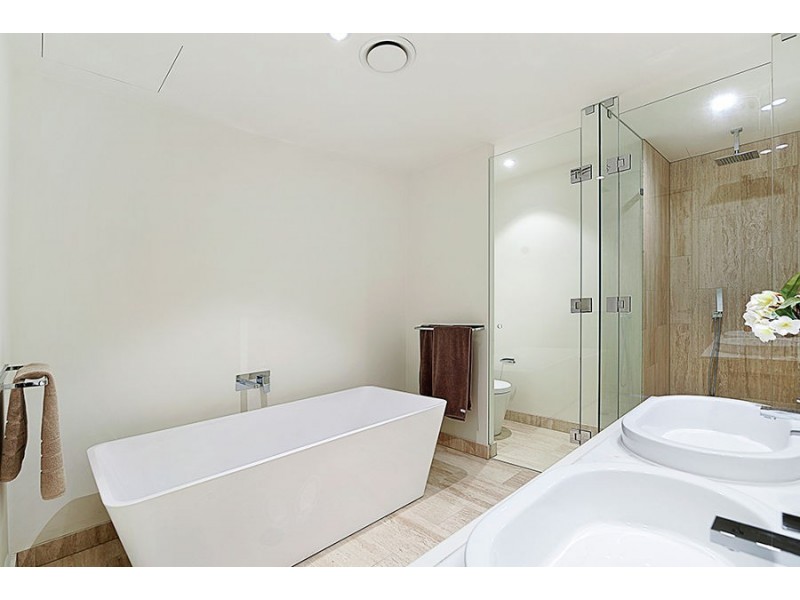 502 E/1 Marina Drive, Benowa QLD 4217