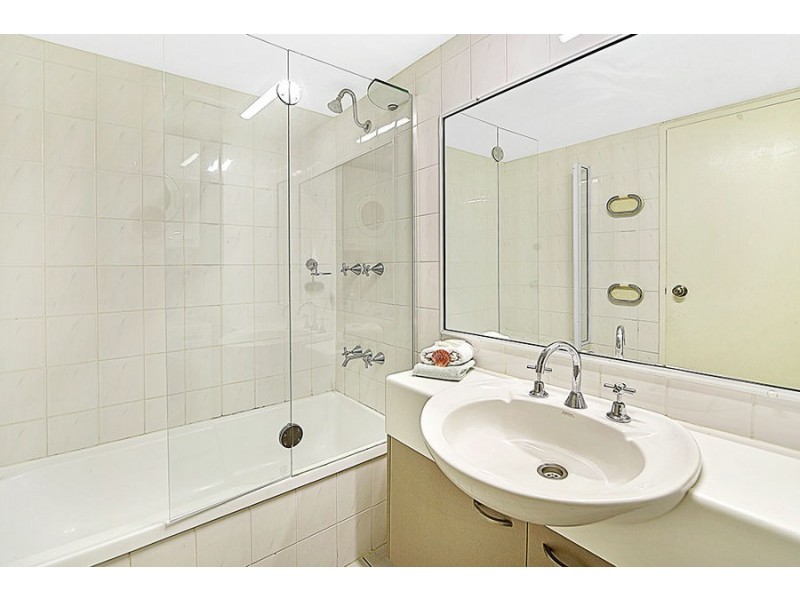 6 Seventeenth Avenue, Palm Beach QLD 4221