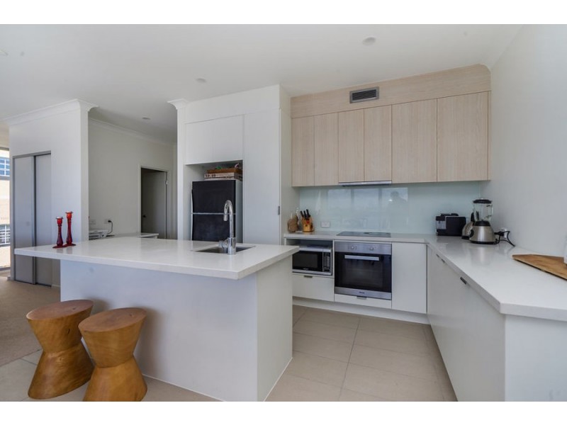 1/3028 The Boulevard, Carrara QLD 4211