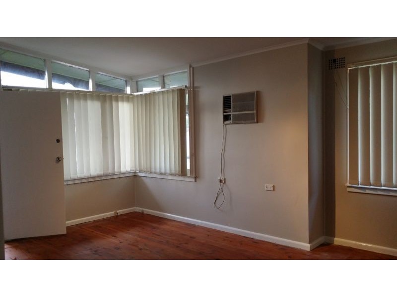 24 Karoola St, Busby NSW 2168