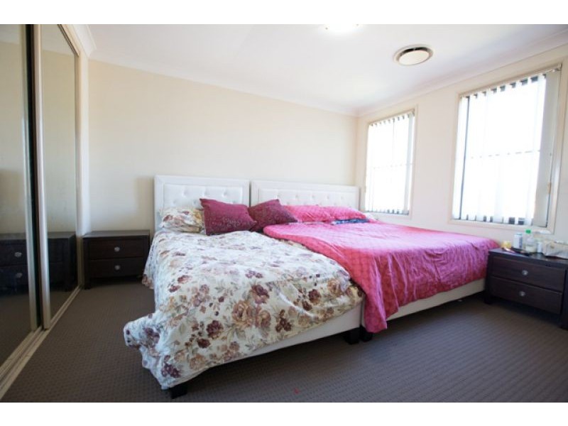 50 Taubman Dr, Horningsea Park NSW 2171