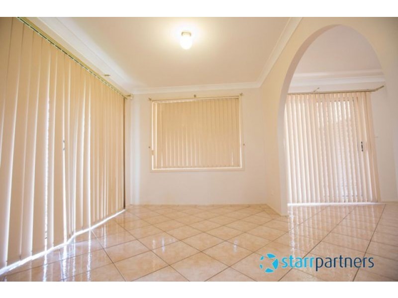 18 Burkhart Pl, Minto NSW 2566