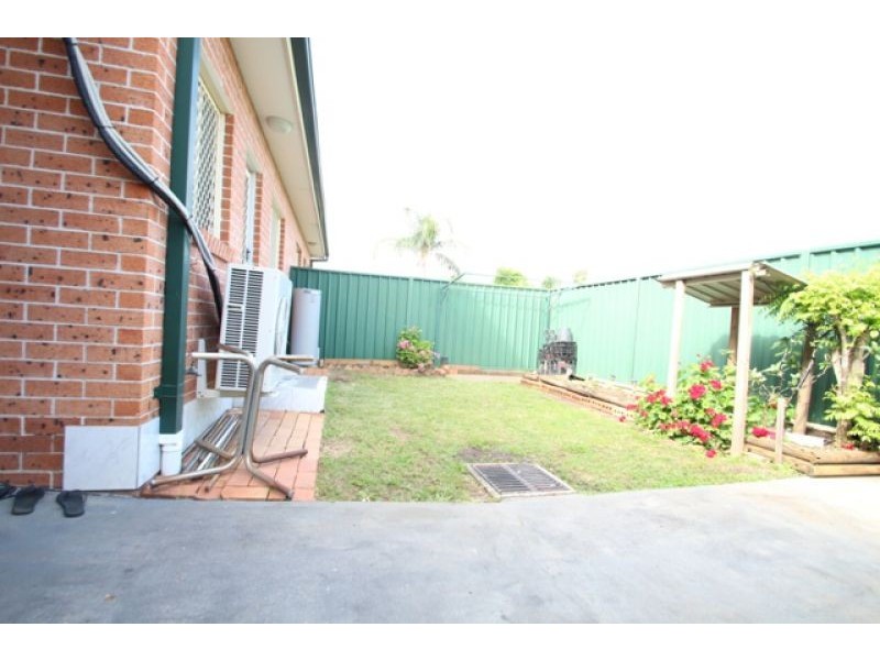 3/32 Hoxton Park Rd, Liverpool NSW 2170
