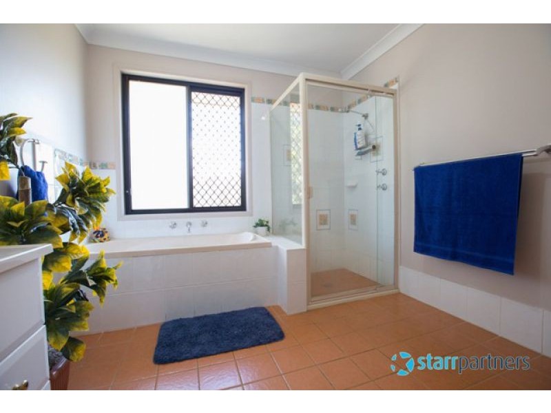 17 Prout St, West Hoxton NSW 2171