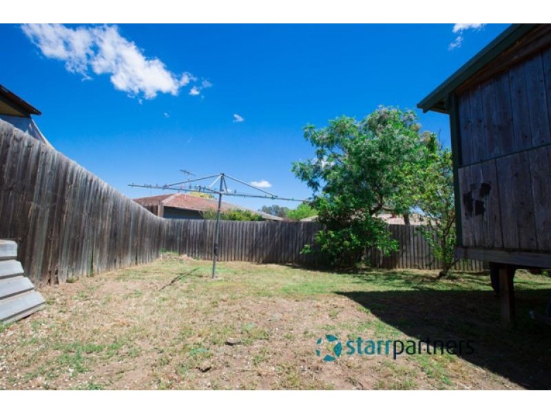 26 Tea Tree Cres, Macquarie Fields NSW 2564