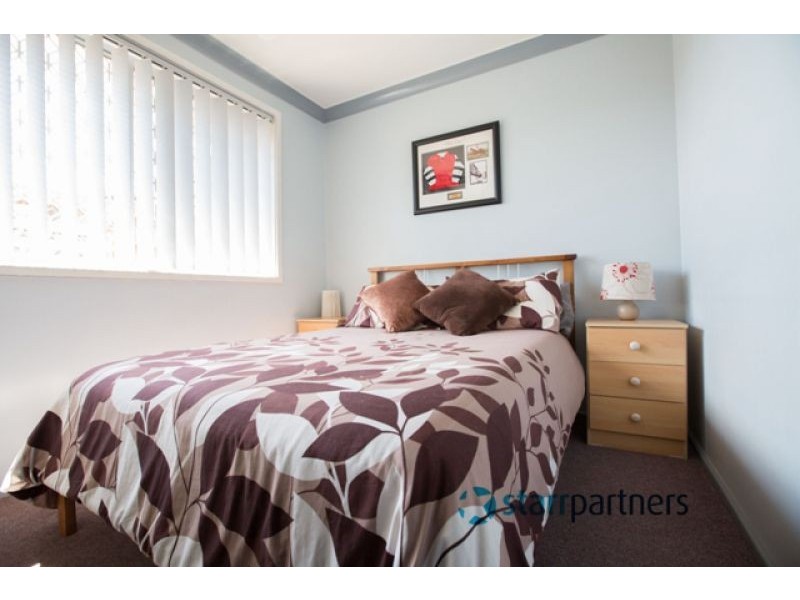 37 Cochrane St, Minto NSW 2566