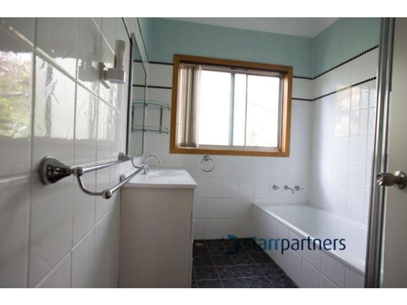 13 Durham St, Minto NSW 2566