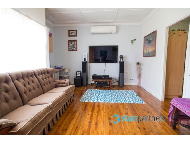45 Surrey St, Minto NSW 2566