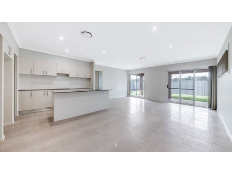 32 Baden powell Ave, Leppington NSW 2179