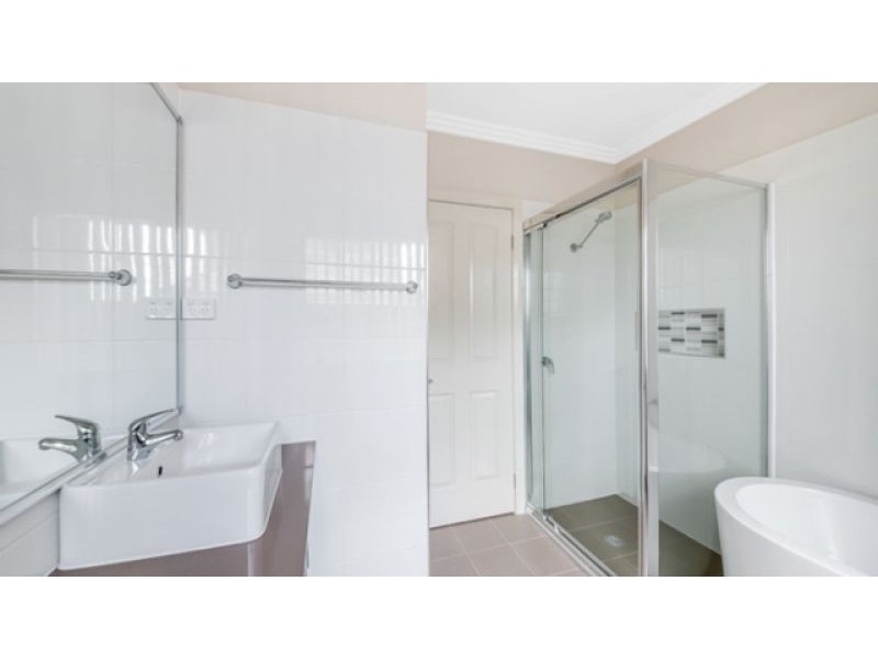 32 Baden powell Ave, Leppington NSW 2179