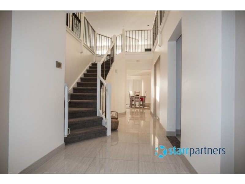 136 Englorie Park Drive, Glen Alpine NSW 2560