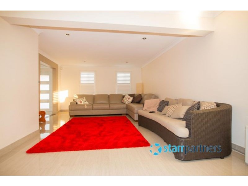 136 Englorie Park Drive, Glen Alpine NSW 2560