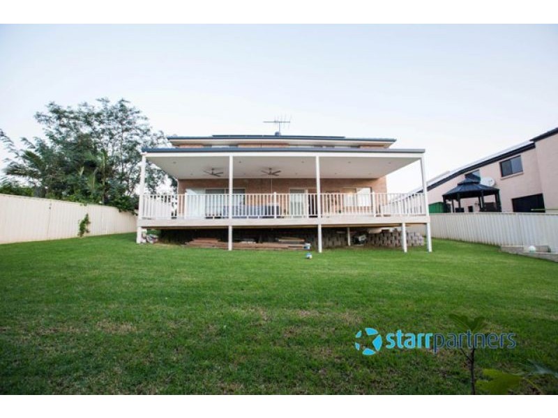 136 Englorie Park Drive, Glen Alpine NSW 2560