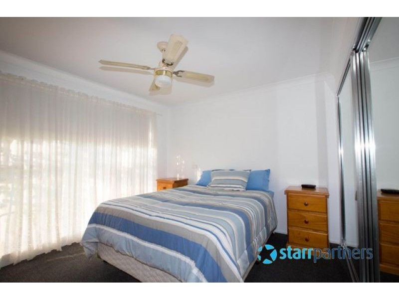 8 Nelson St, Minto NSW 2566