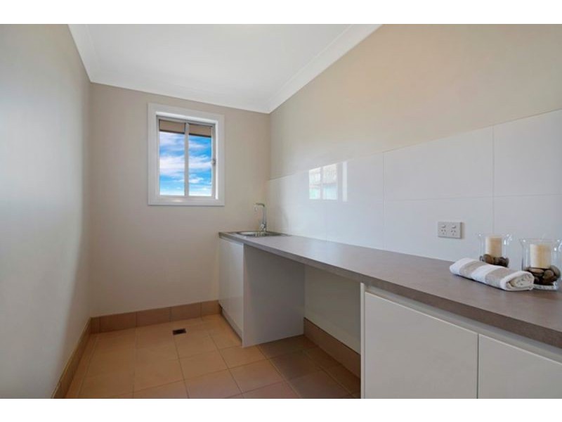42 Feathertop Avenue (OFF Cathedral Ave Minto ), Minto NSW 2566
