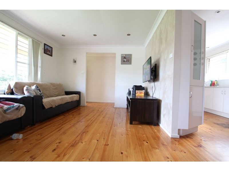 3 Coucal Pl, Ingleburn NSW 2565