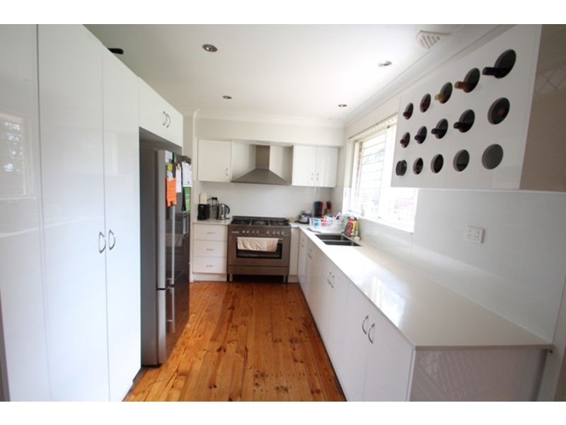 3 Coucal Pl, Ingleburn NSW 2565