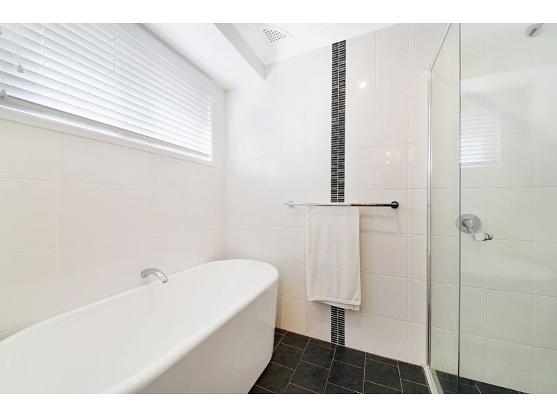 14 Nelson St, Minto NSW 2566