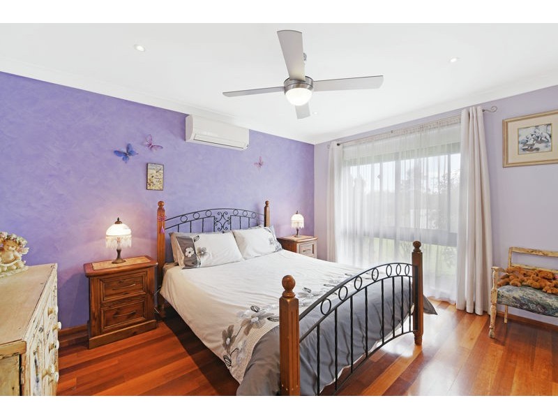 14 Nelson St, Minto NSW 2566