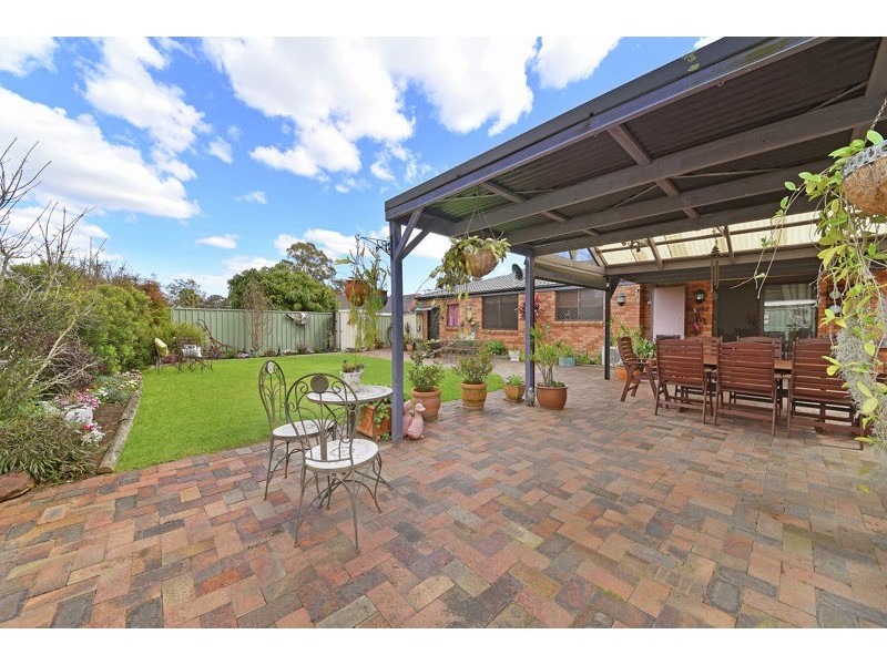 14 Nelson St, Minto NSW 2566