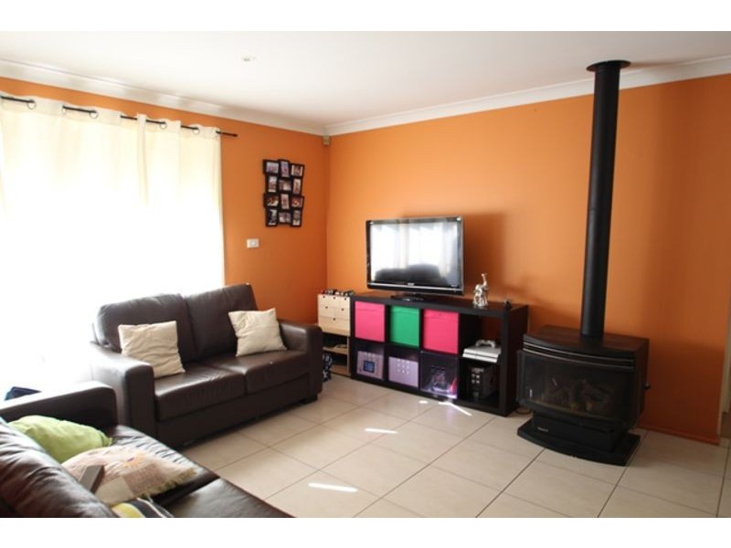 49 Lantana Street, Macquarie Fields NSW 2564