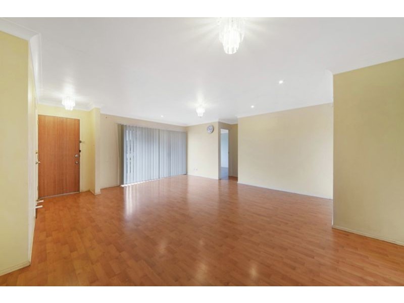 UNIT 5 1A WARWICK ST, Minto NSW 2566
