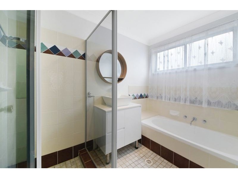 UNIT 5 1A WARWICK ST, Minto NSW 2566