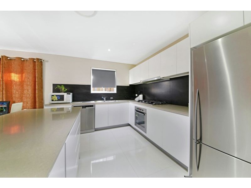 10 Ellery Street, Minto NSW 2566