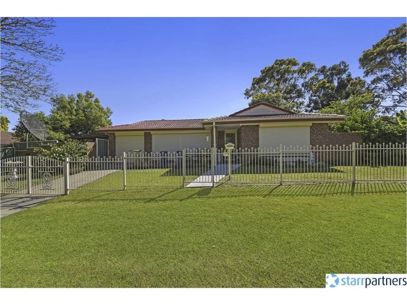 18 DUMFRIES ST, St Andrews NSW 2566