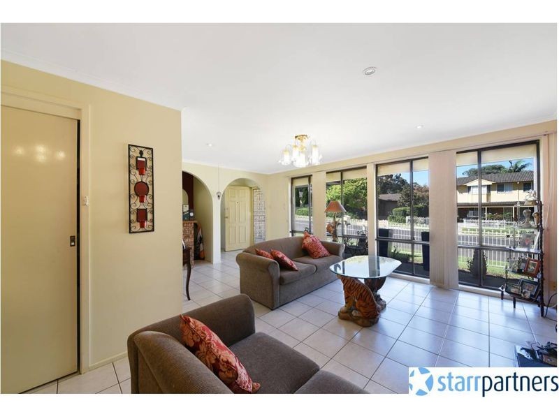 18 DUMFRIES ST, St Andrews NSW 2566
