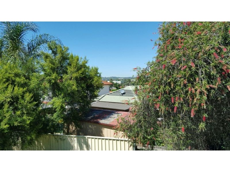 9 Aberdeen Rd, St Andrews NSW 2566