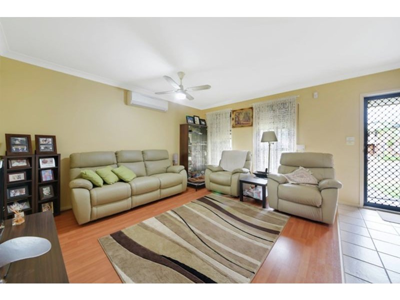 57 Longhurst Rd, Minto NSW 2566