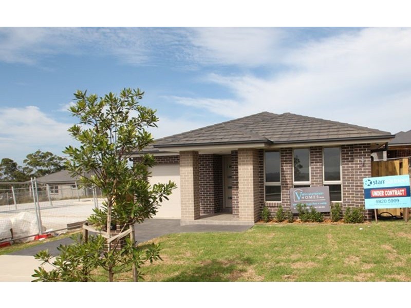 22 McCLINTOCK AVE, Minto NSW 2566