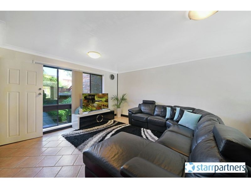 8/6 JACQUINOT PLACE, Glenfield NSW 2167