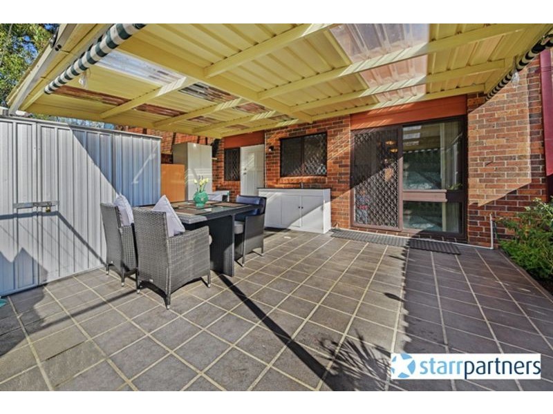 8/6 JACQUINOT PLACE, Glenfield NSW 2167