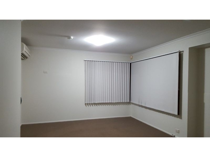 38 THROSBY WY, Ambarvale NSW 2560