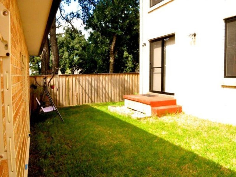5 39-14 Surrey Street, Minto NSW 2566