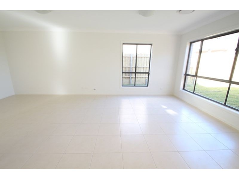 128 Somme Ave, Edmondson Park NSW 2174