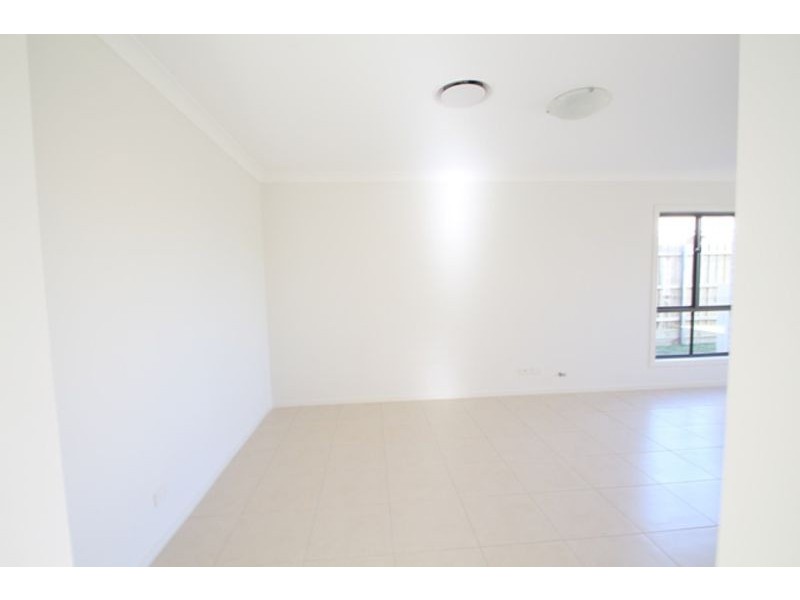 128 Somme Ave, Edmondson Park NSW 2174